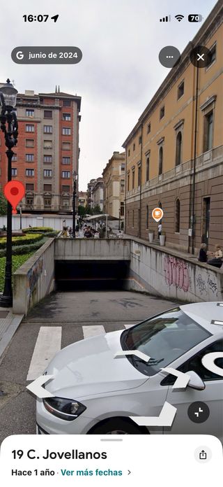 Se alquila plaza grande de garaje (3,40 × 5,00).