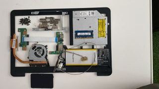 Pantalla 15,6" de ASUS X554L + Teclado + DVD