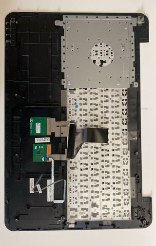 Pantalla 15,6" de ASUS X554L + Teclado + DVD