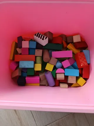 Lote piezas construcción madera