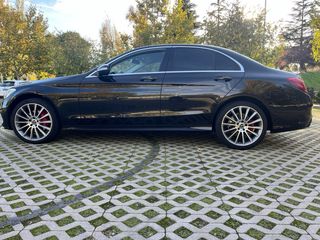 Mercedes-Benz Clase C 220 Paquete Amg