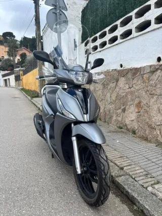 Kymco People 125cc Plata