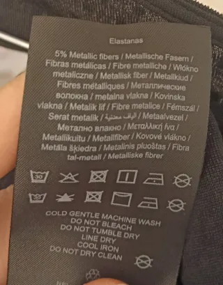 Blusa MAMALICIOUS paillettes nere e oro