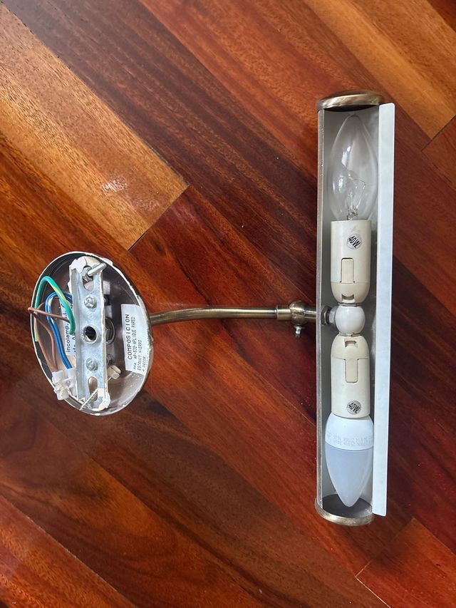 Aplique de pared para cuadros metálico