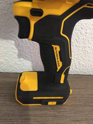 Taladro Original DeWalt DCD709
