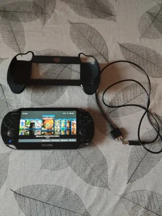 PS vita OLED 1004