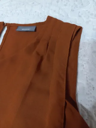 Blusa gasa sin mangas marrón