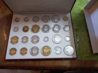 Estuche Réplica Peseta Plata y Oro.