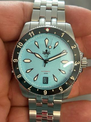 Reloj Phoibos Voyager