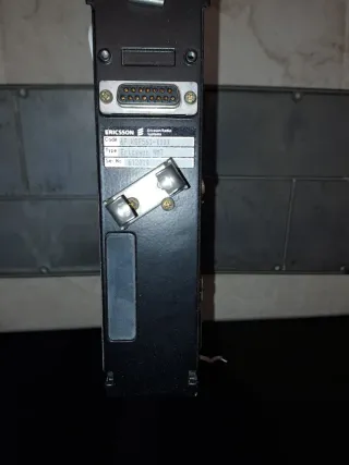 Ericsson KGF561-XXXX NMT Móvil Coche