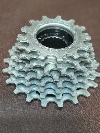 Piñones Regina Synchro 92. 8v