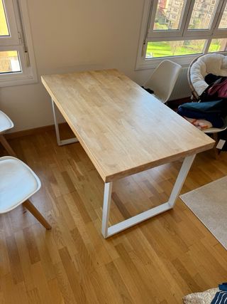 Mesa de comedor madera y metal