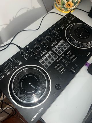 Mesa DJ Pioneer DDJ-REV1 Negra