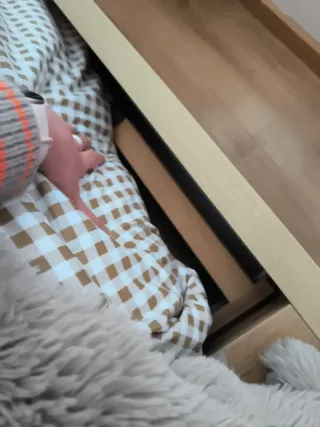 Cama Malm Ikea 140x200 Nueva con cajones