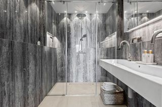 Ático en venta en Nueva Andalucía centro en Marbella