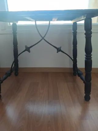 Mesa auxiliar madera y metal