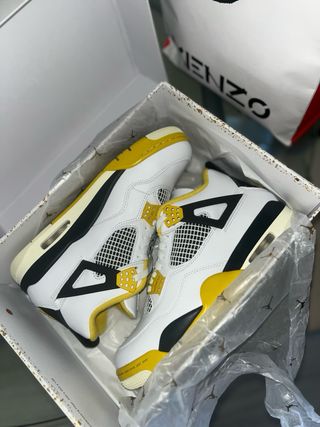Jordan 4 Talla 43