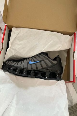 Nike Shox Negro Gris