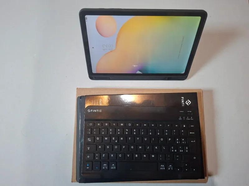 Samsung Galaxy Tab S6 Lite + Teclado afbeelding 5