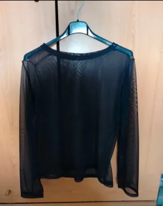 Camiseta transparente negra manga larga