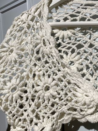 Torera crochet vintage flores blanca ibicenca