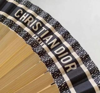 Abanico Christian Dior Beauty Clásico