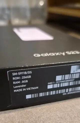 Samsung Galaxy S23 Plata