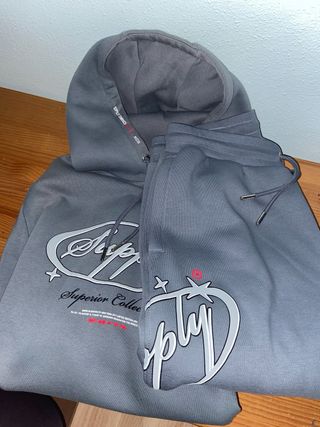 Conjunto chándal Supply & Demand gris