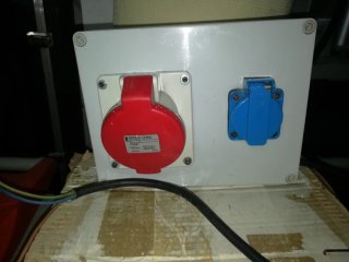 Cable unipolar de 4  y 6 mm.  Manguera de 2,5mm.