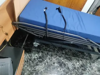 Cama articulada eléctrica elevable con colchón