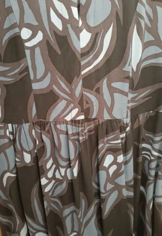 Vestito fantasia floreale blu e nero