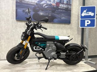 BMW CE 02 (0 kms)
