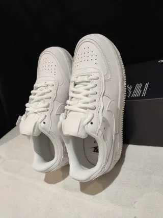 T. 36,5 Zapatillas Nike AF1 Shadow