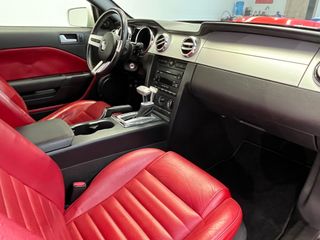 FORD MUSTANG GT FASTBACK