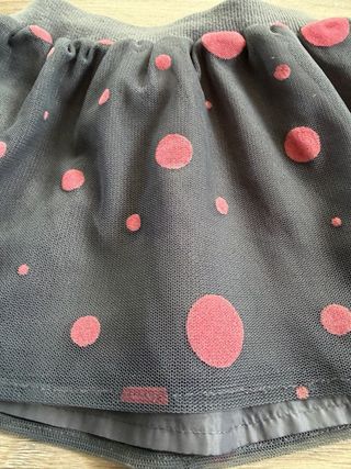 Falda infantil lunares