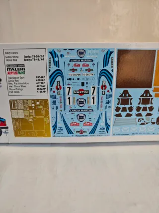 Lancia Delta HF Integrale 1:12 Italeri