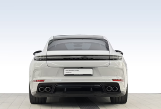 Porsche Panamera 4 2024