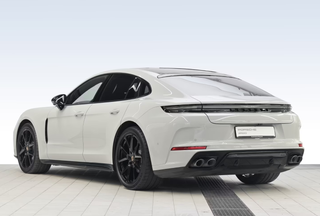 Porsche Panamera 4 2024