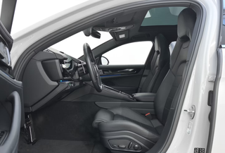 Porsche Panamera 4 2024