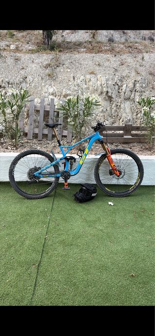 Bicicleta de Montaña GT Azul TALLA M