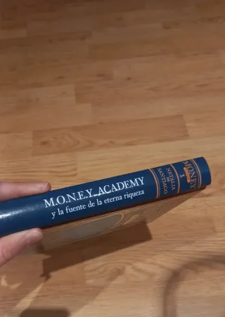 Nuevo libro M.O.N.EY Academy