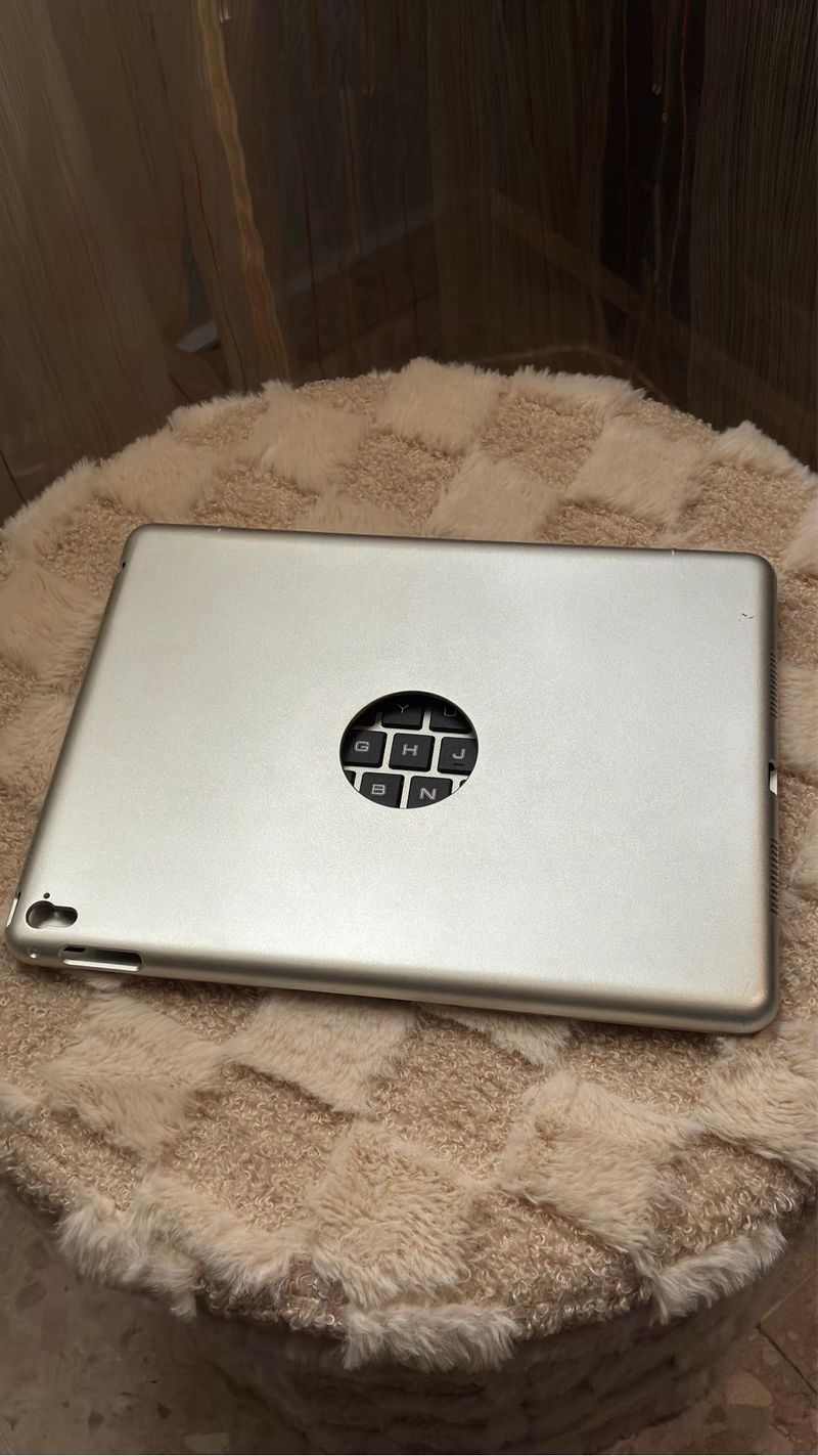 Funda con teclado iPad 9.7 Air/Air 2 afbeelding 3