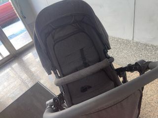 Carrito de bebé con capazo en buen estado