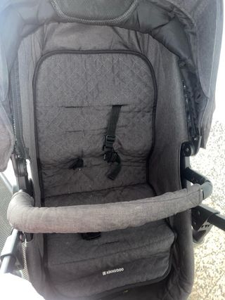 Carrito de bebé con capazo en buen estado