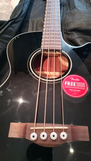 Bajo Electroacústico Fender CB-69SCE Negro+ funda