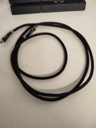 PS4 (PlayStation 4) Negra + 2 Mandos