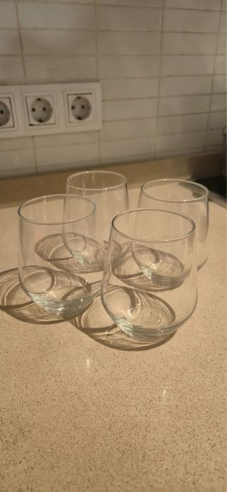 Juego de 4 vasos de cristal