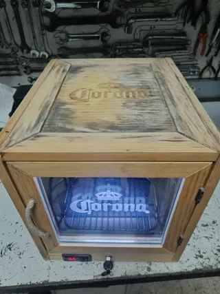 Mini nevera Corona