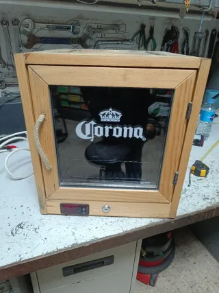 Mini nevera Corona