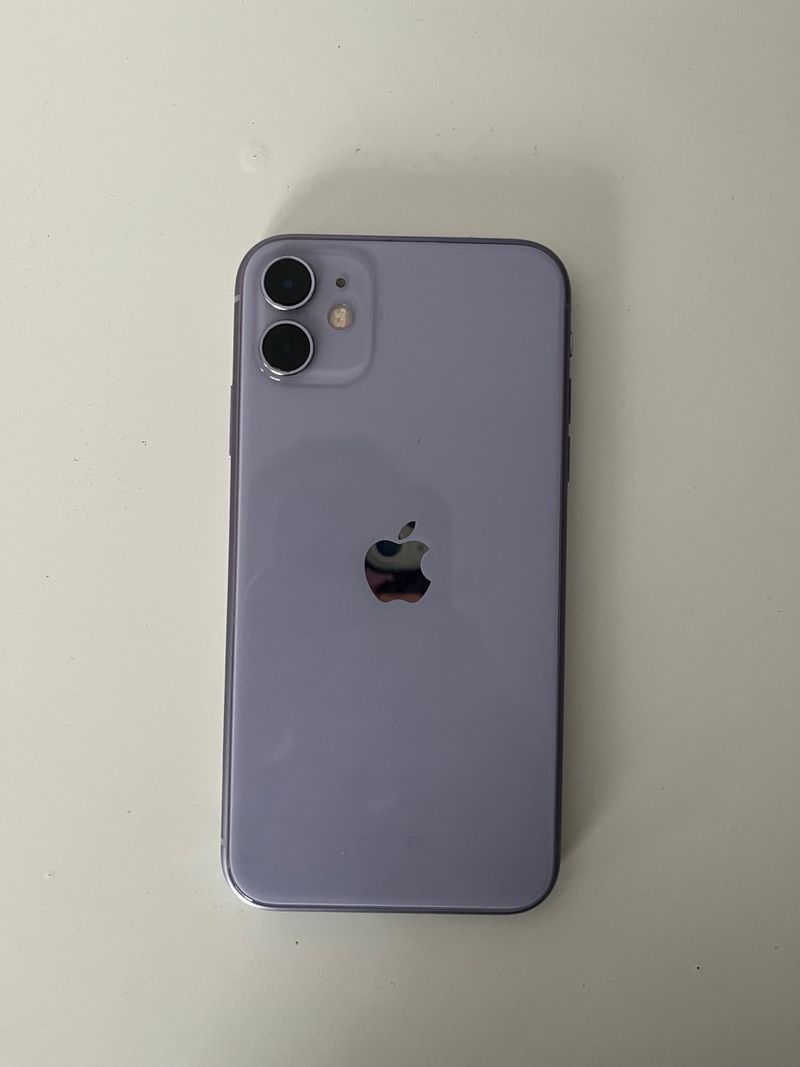 iPhone 11 Morado 128GB